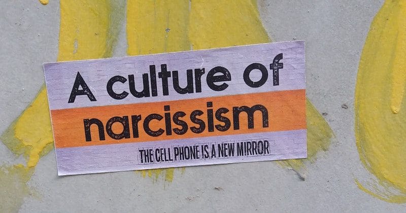 ¿Cómo identificar a una persona narcisista?