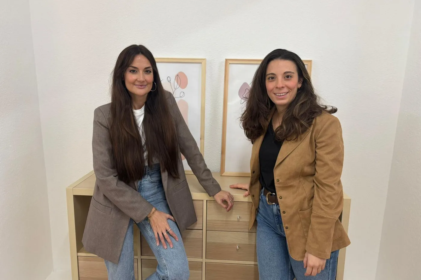 Marta y Beatriz te reciben en la consulta de Psicoemoc